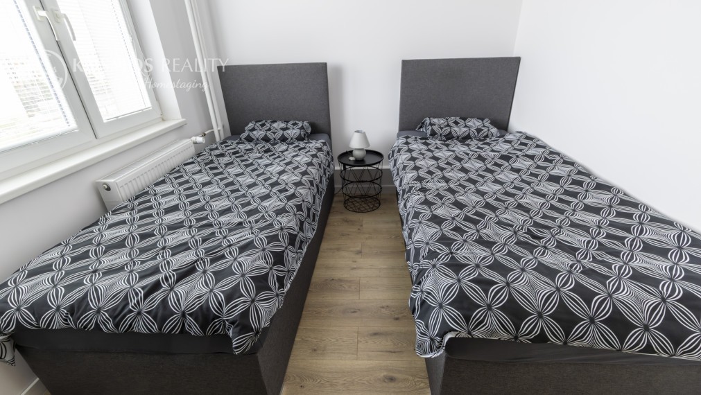 REZERVOVANE - PREDÁM 1,5i byt NARCISOVA ul po komplet rek.