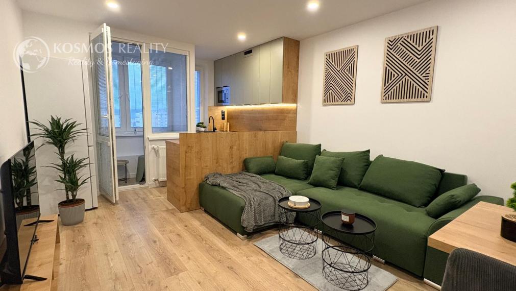 REZERVOVANE - PREDÁM 1,5i byt NARCISOVA ul po komplet rek.