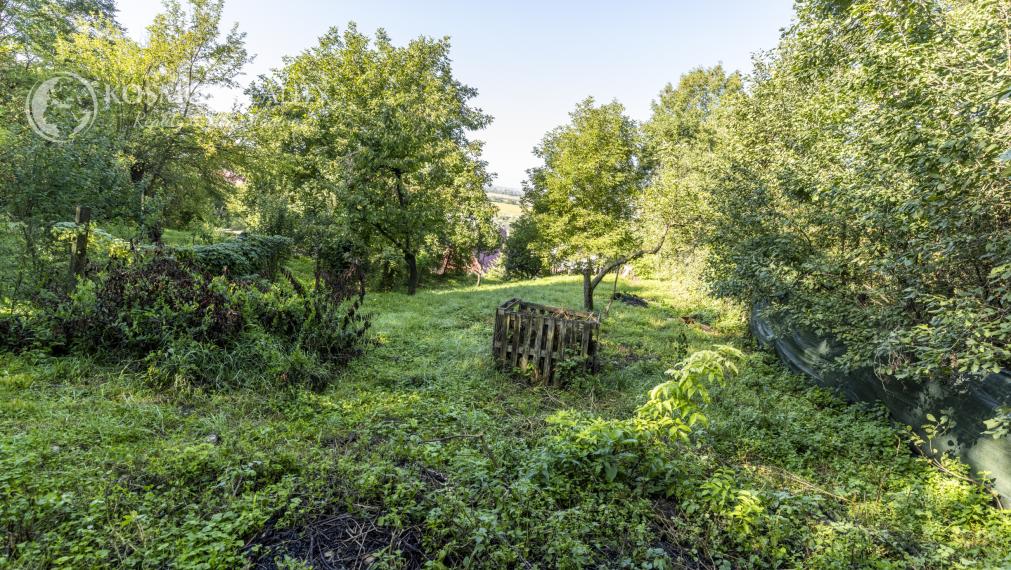 Rodinný dom s veľkým pozemkom v Nižnej Hutke//