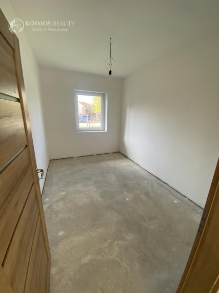 PREDAJ Dvojgeneračný rodinný dom Encs, Maďarsko