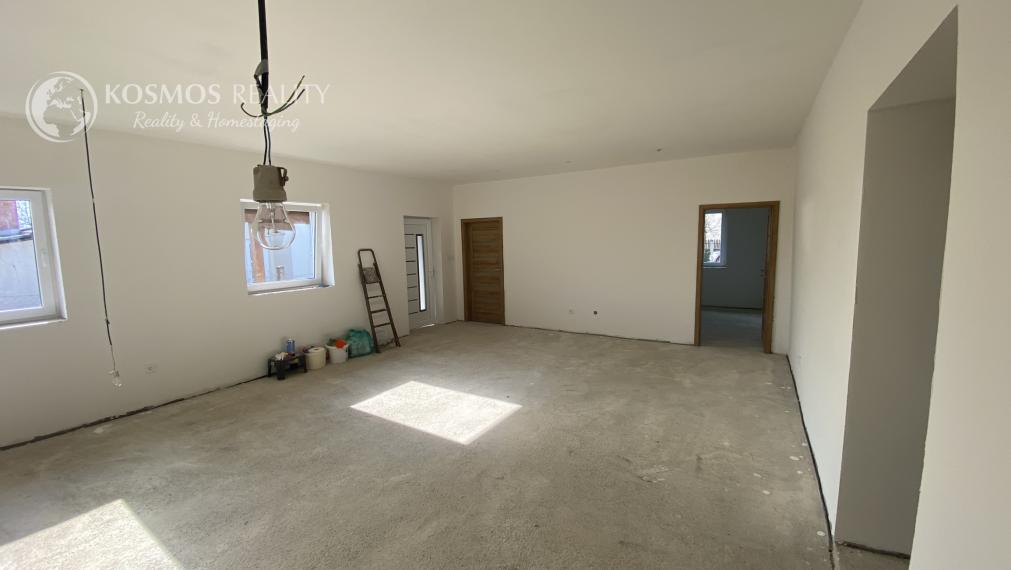 PREDAJ Dvojgeneračný rodinný dom Encs, Maďarsko