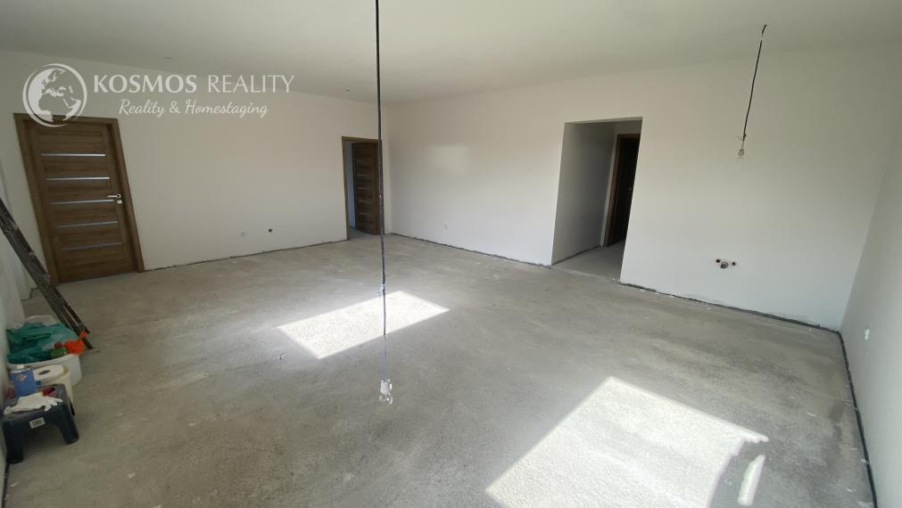 PREDAJ Dvojgeneračný rodinný dom Encs, Maďarsko