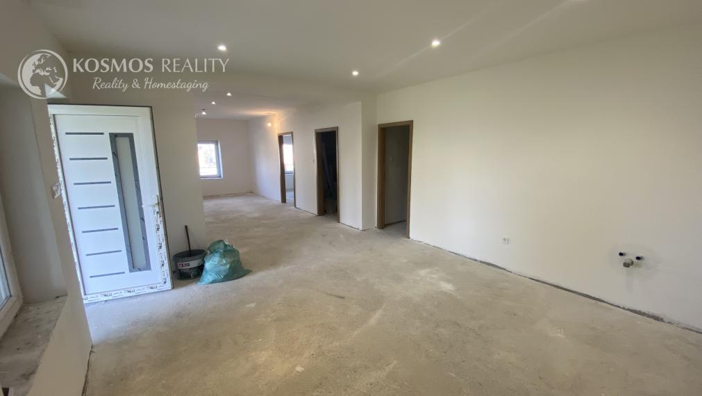 PREDAJ Dvojgeneračný rodinný dom Encs, Maďarsko