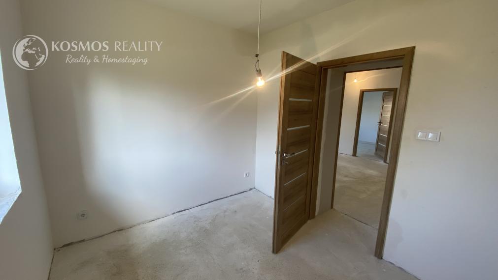 PREDAJ Dvojgeneračný rodinný dom Encs, Maďarsko