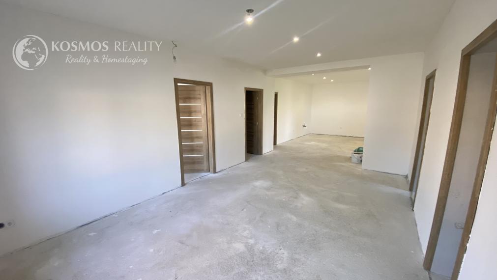 PREDAJ Dvojgeneračný rodinný dom Encs, Maďarsko