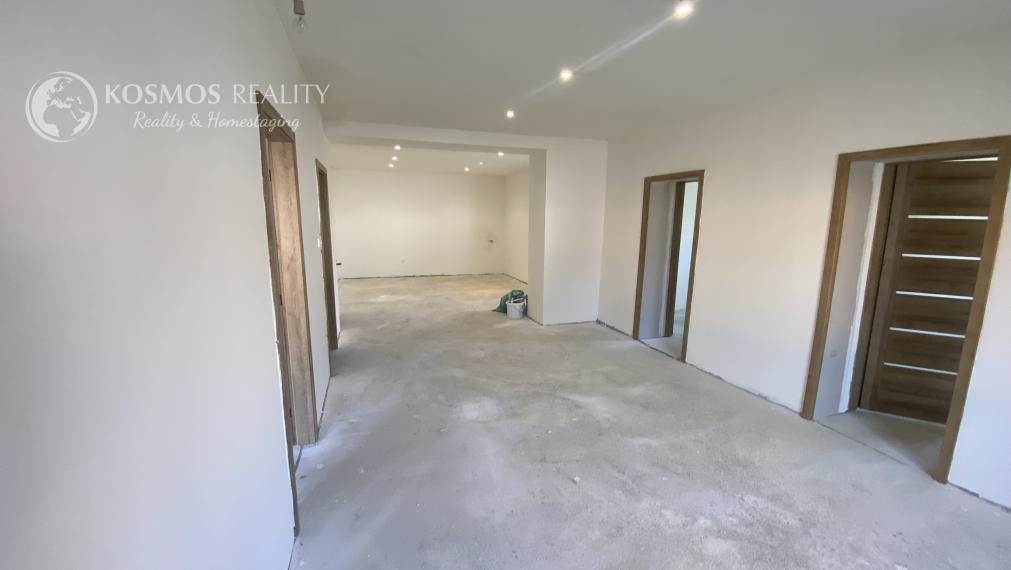 PREDAJ Dvojgeneračný rodinný dom Encs, Maďarsko