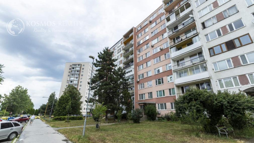 Na prenájom kompletne zariadený 1 izbový byt - Čingovská ulica - Kosice - Nad jazerom