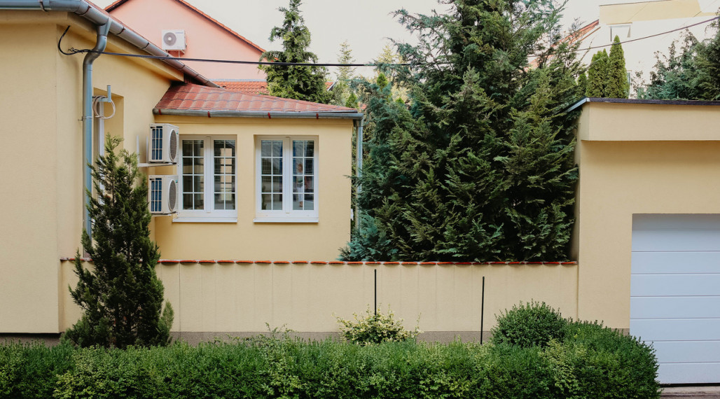 Predaj rekonštruovaného  RD s dvojgarážou v centre - Nerudova, Košice