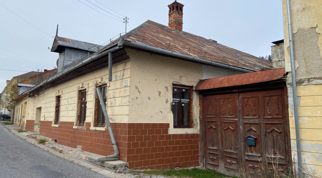 PREDAJ ZNÍŽENÁ CENA Rodinný dom, chalupa Smolník