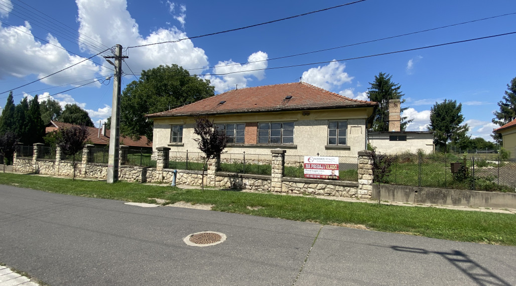 PREDAJ Budova Gönc, Maďarsko