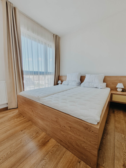 Na prenájom 2 izbový byt s veľkou terasou, Kupeckého, Košice.