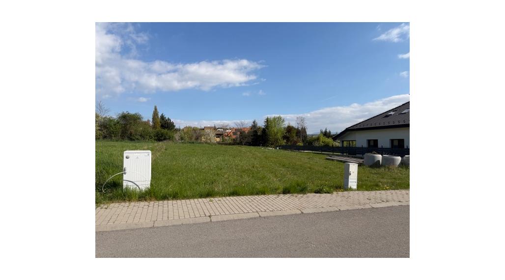 PREDÁM stavebný pozemok Beniakovce - len 10min cesty od KE