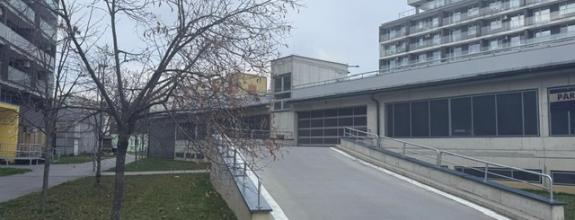 Na predaj 2 parkovacie miesta Parkovací dom Považská