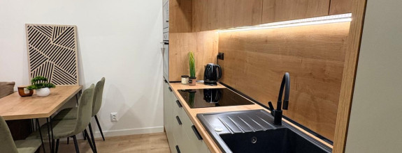 PREDÁM 1,5 byt po komplet. rek. na ul. Jantárová