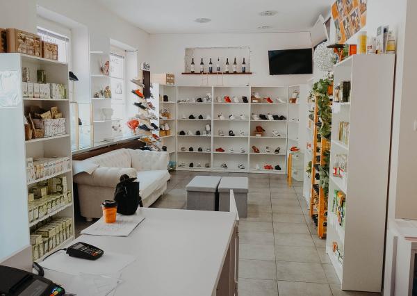 Na prenájom predajňa, 65m2, Južná trieda v Košiciach