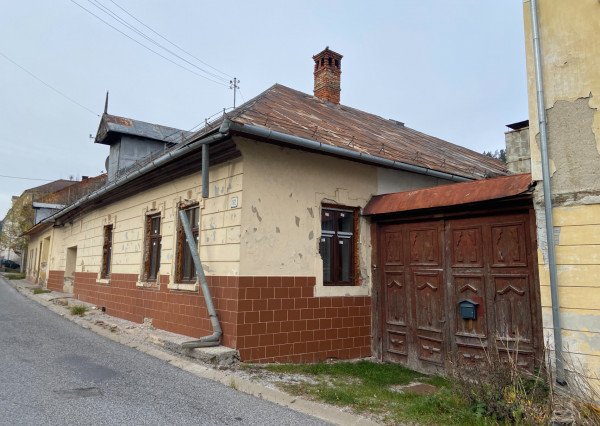 PREDAJ ZNÍŽENÁ CENA Rodinný dom, chalupa Smolník