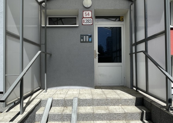 PREDÁM 1i byt na Tr. SNP