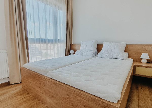 Na prenájom 2 izbový byt s veľkou terasou, Kupeckého, Košice.