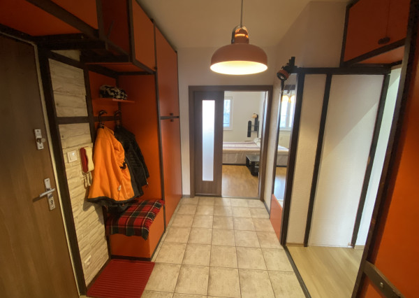 PRENÁJOM Samostatná izba v 3 izbovom byte, Čordákova, KVP