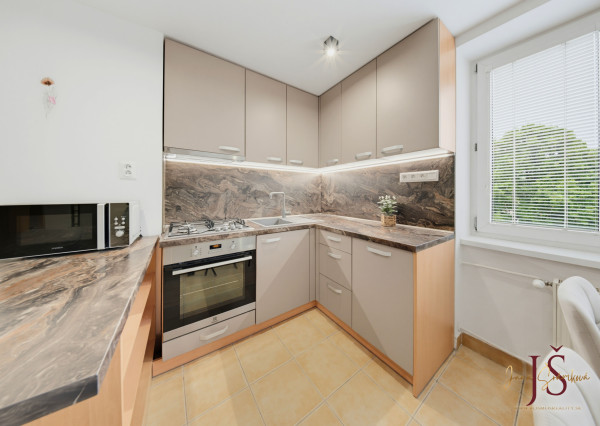 Priestranný 2izbový byt, 54m2, Pasteurova, Košice-Juh
