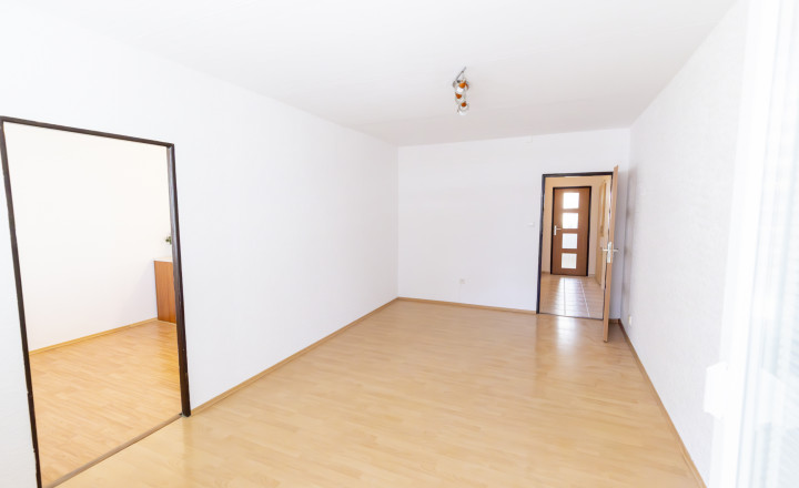 Na predaj priestranný 3-izbový byt s loggiou – Maurerova ulica, Košice – Furča - fotografia 9