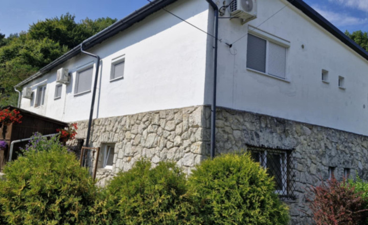 SALE of a 1 and 1/2 room apartment, Holloháza, Hungary - fotografia 9