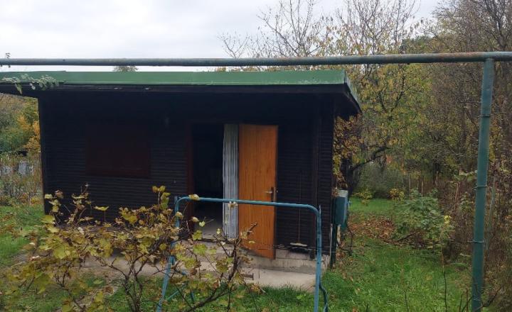 Záhrada s chatkou - Vyšný Olčvár - fotografia 1