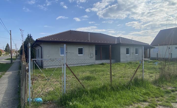 FOR SALE Two-generation family house Encs, Hungary