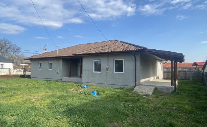 FOR SALE Two-generation family house Encs, Hungary - fotografia 1