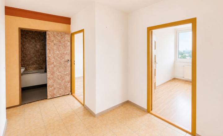 REZERVOVANÉ- 3-izbový byt s lodžiou, Dénešová ulica –Košice,Sídlisko KVP - fotografia 9