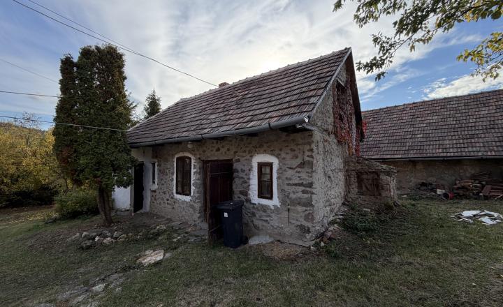 Romantic cottage in the village of Fony - fotografia 10