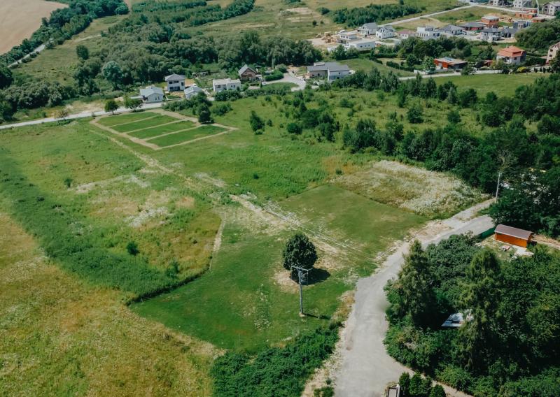 REZERVOVANE STAVEBNÝ POZEMOK - LORINĆÍK