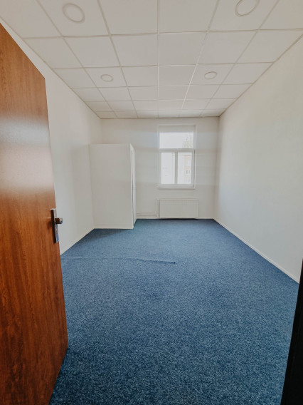 Na prenájom nebytový priestor 17 m2, FRANK Biznis Centrum
